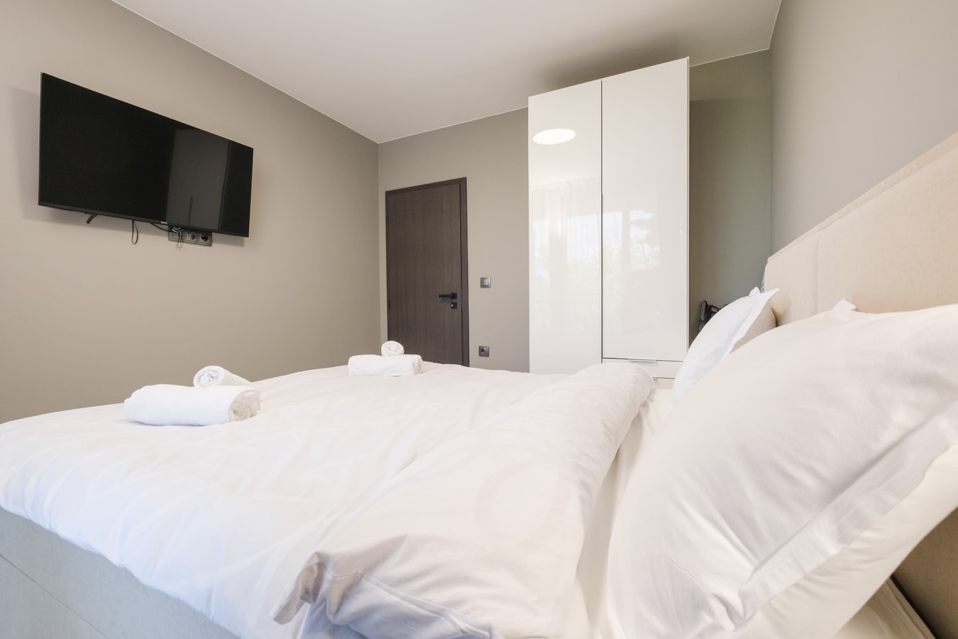 GMD 1-bedroom Apartment Free Parking 16 MT Homes Property Management