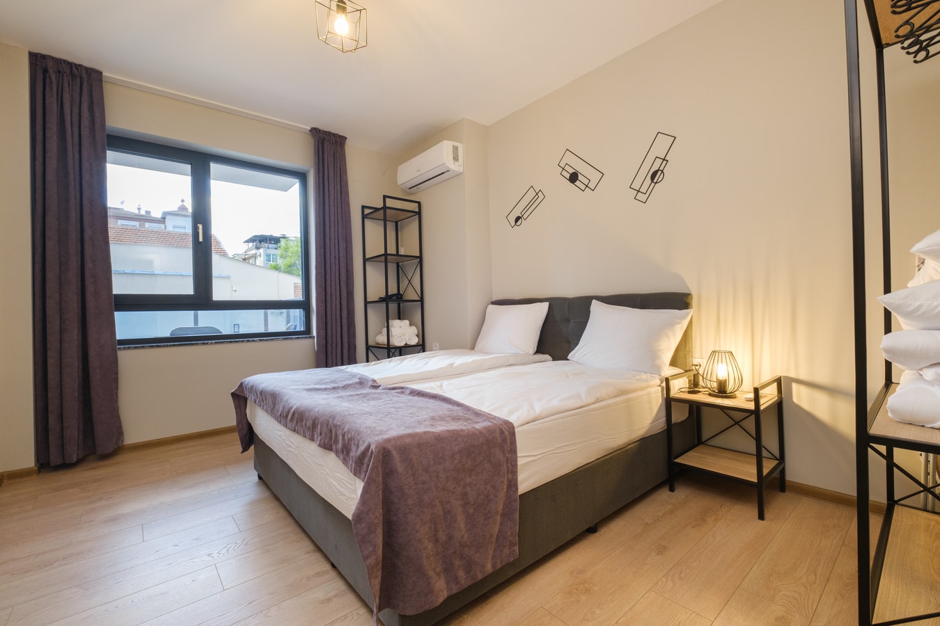Apartments by the river 01 Free private parking Апартаменти край реката