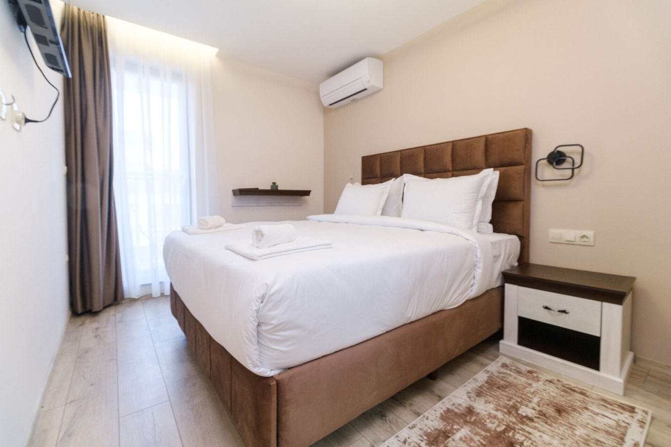 LDV 13 Residence 511 Free private parking 19 MT Homes Property Management