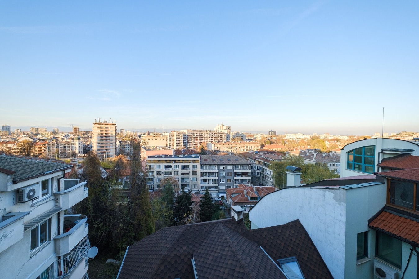 The Hill House Free Private Garage 49 MT Homes Property Management