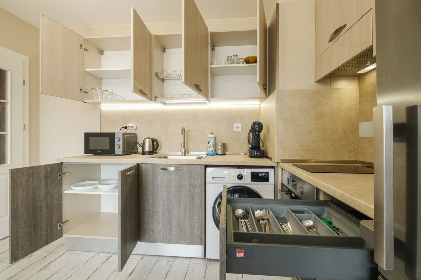 Modern 1-bed Apartment 4 MT Homes Property Management