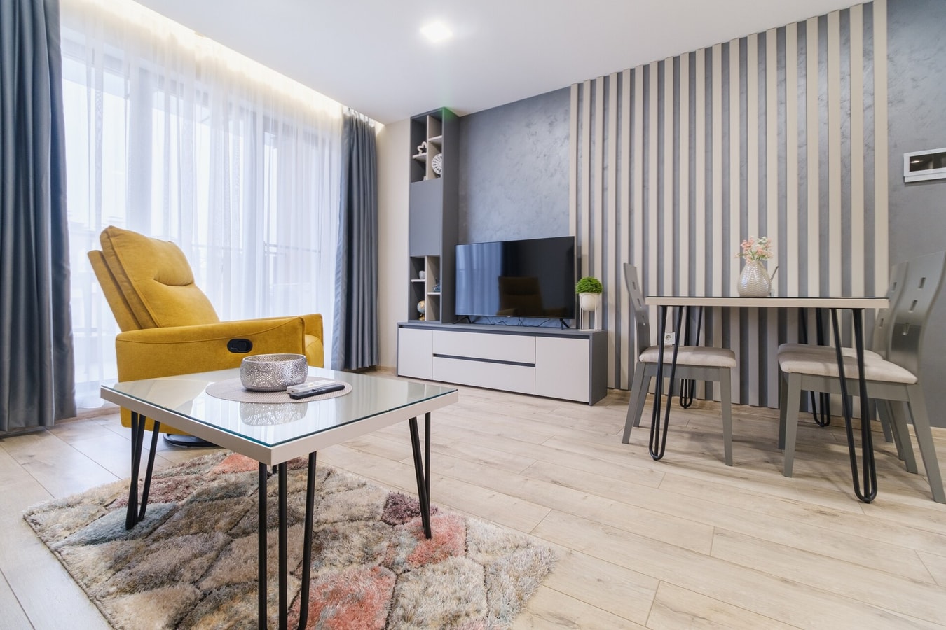 LDV 13 Residence 614 Free private parking 10 MT Homes Property Management