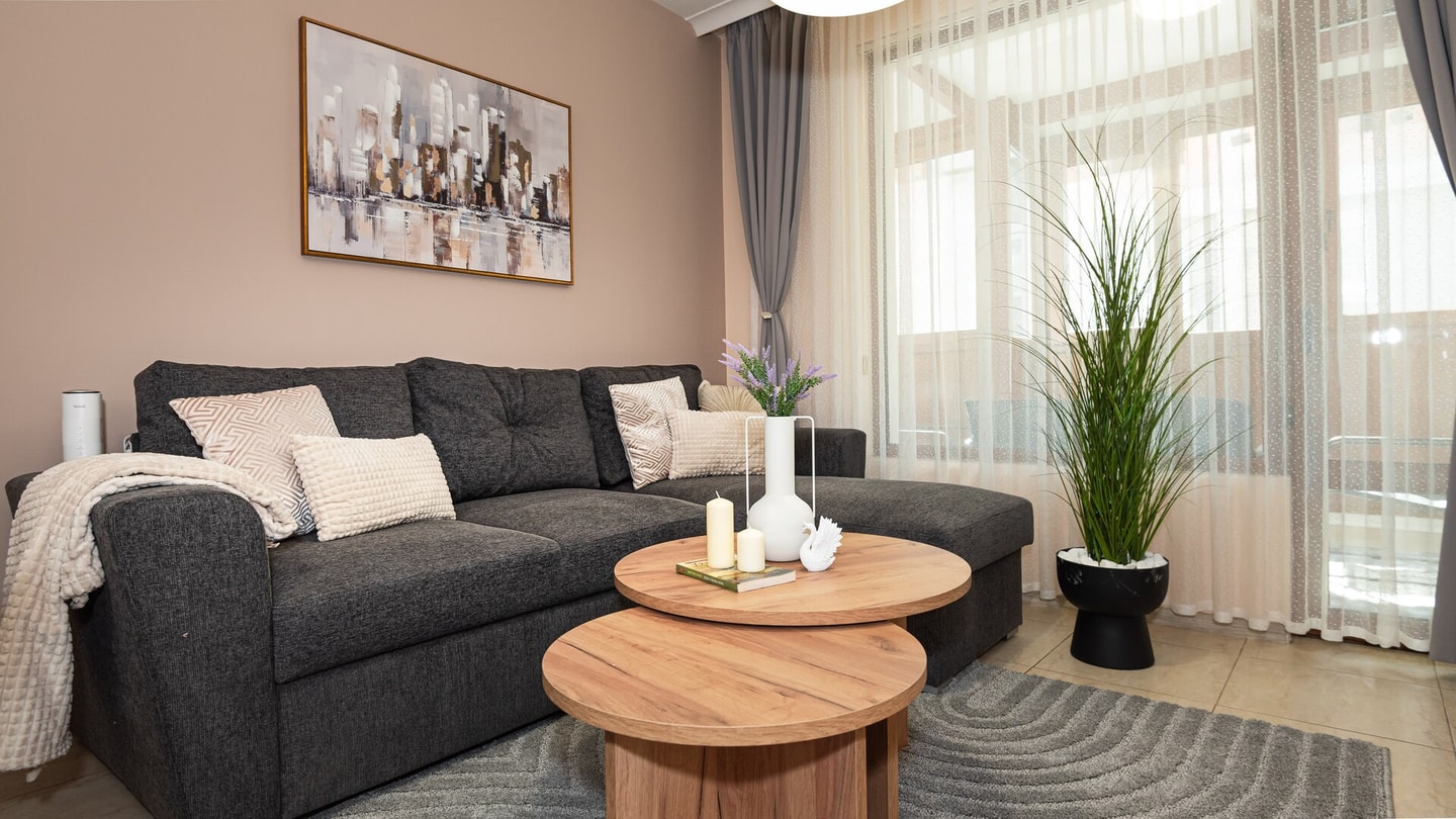 1-bed Apt in the heart of the city Free Parking MT Homes Property Management