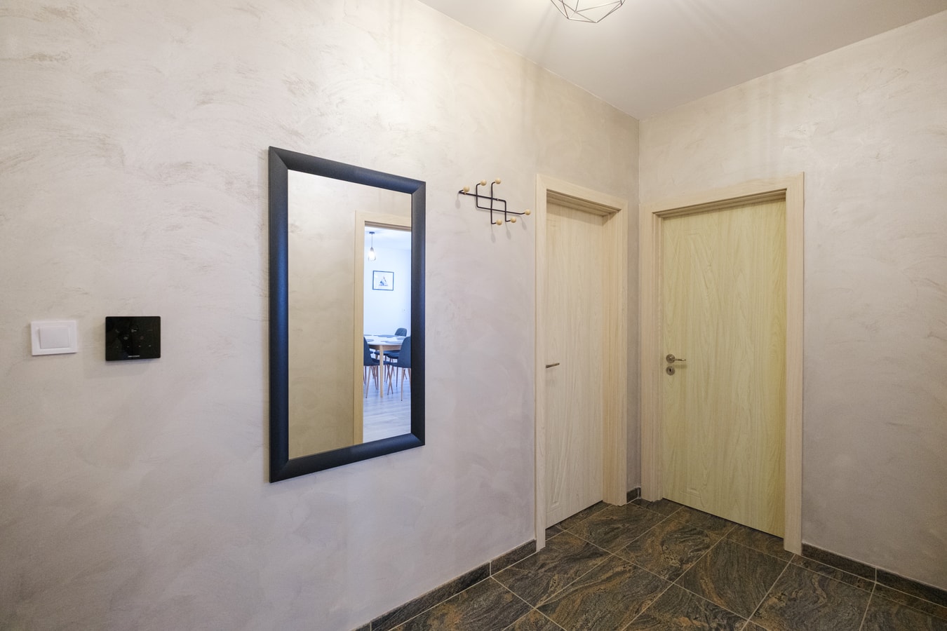 Apartments by the river 08 Free private parking 26 Апартаменти край реката
