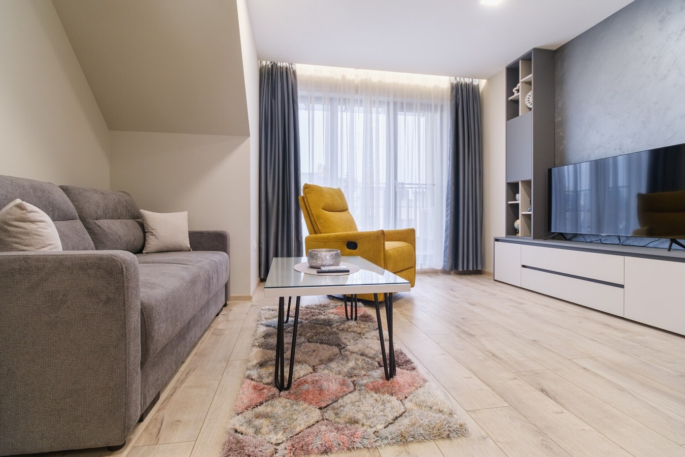 LDV 13 Residence 614 Free private parking 1 MT Homes Property Management