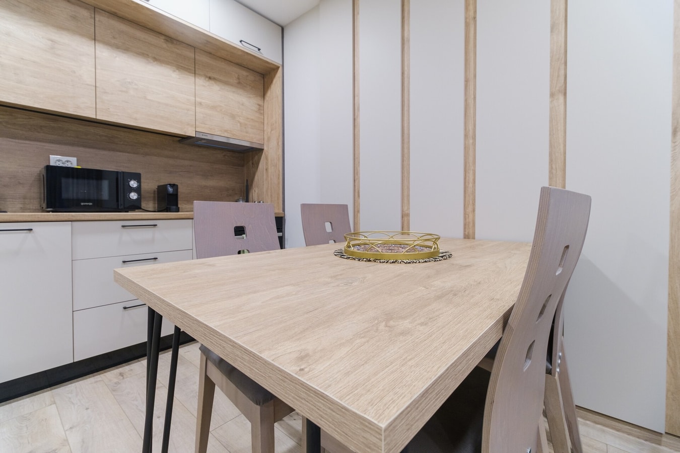 LDV 13 Residence 103 Free private parking 4 MT Homes Property Management