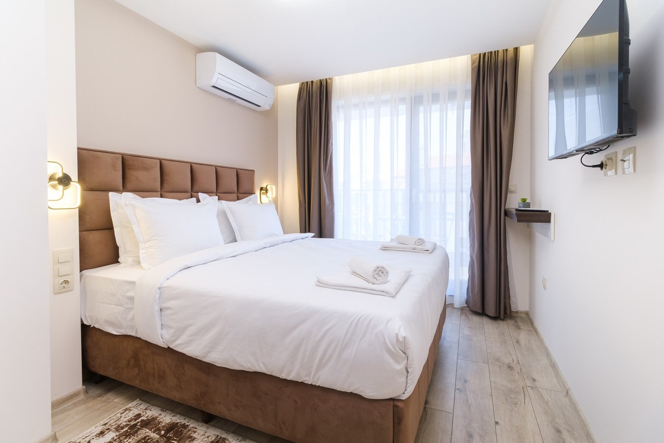 LDV 13 Residence 511 Free private parking 3 MT Homes Property Management