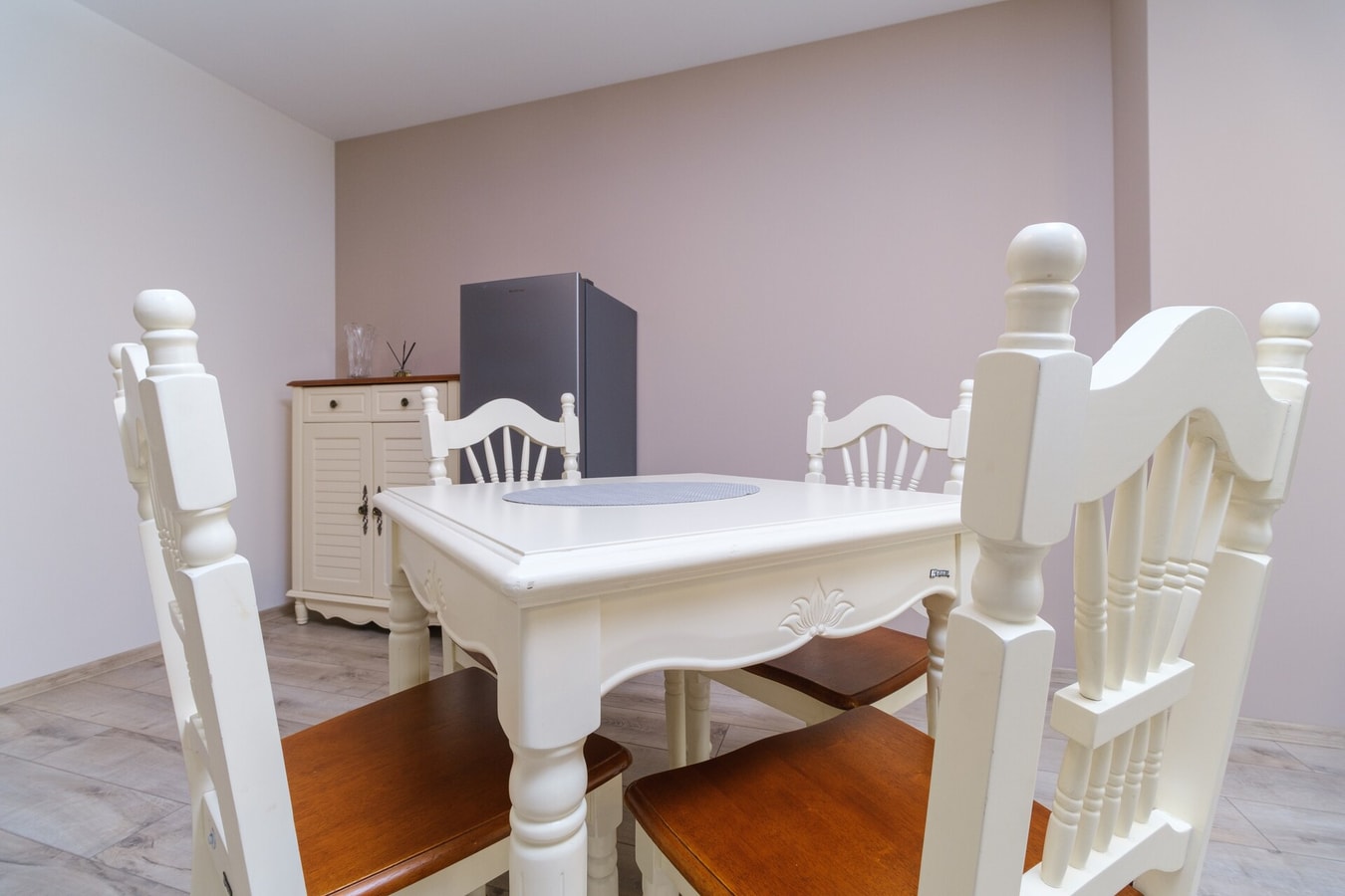 LDV 13 Residence 204 Free private parking 3 MT Homes Property Management
