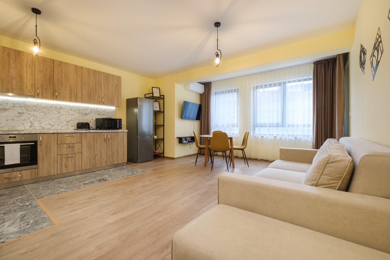 Apartments by the river 01 Free private parking 1 Апартаменти край реката