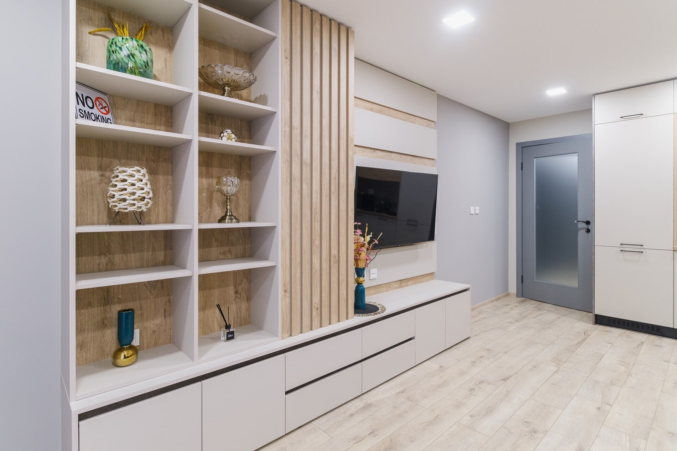 LDV 13 Residence 103 Free private parking 15 MT Homes Property Management