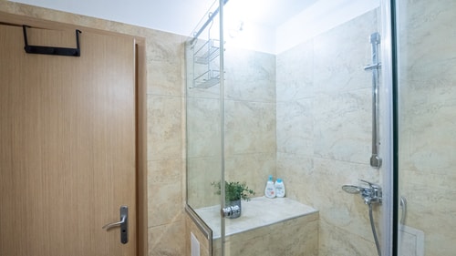 1-bed Apt in the heart of the city Free Parking 46 MT Homes Property Management