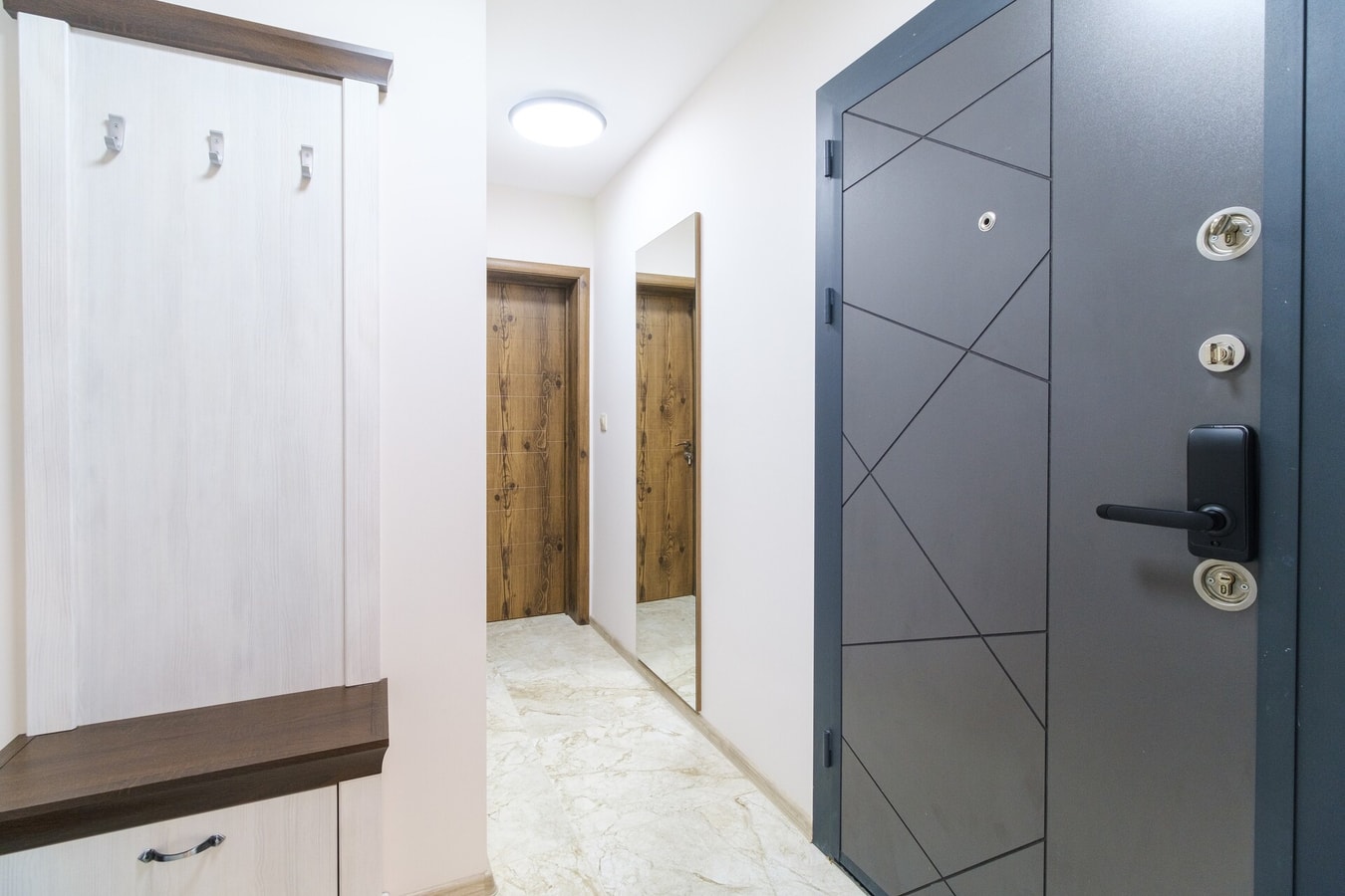 LDV 13 Residence 204 Free private parking 27 MT Homes Property Management