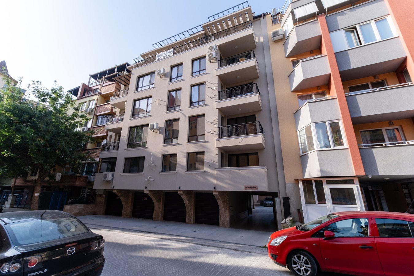 1-Bedroom apartment with Free parking 31 MT Homes Property Management