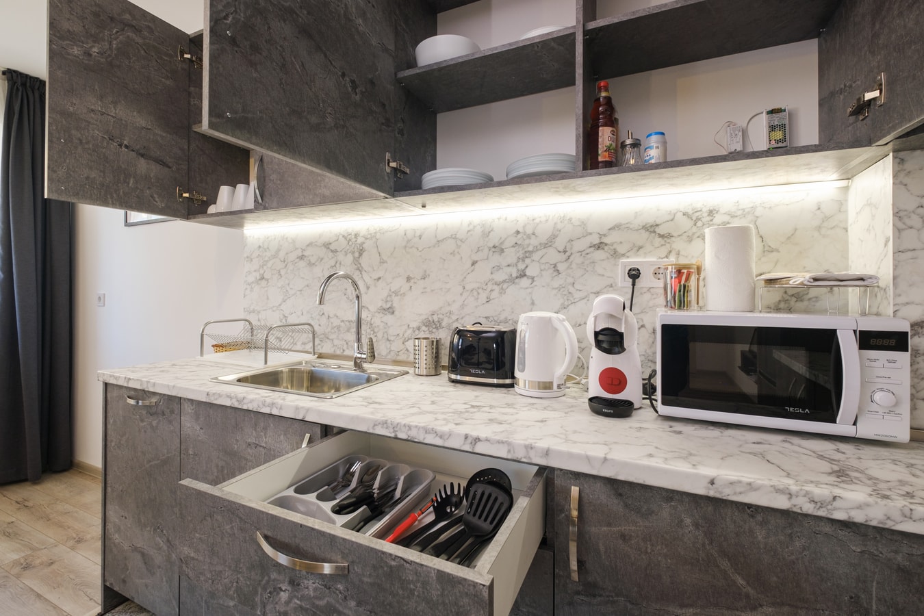 Apartments by the river 08 Free private parking 19 Апартаменти край реката