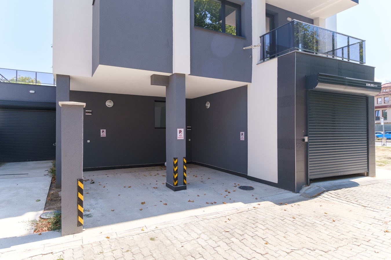 Modern 1-bed with Free Parking 25 MT Homes Property Management