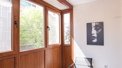 1-bed Apt in the heart of the city Free Parking 50 MT Homes Property Management