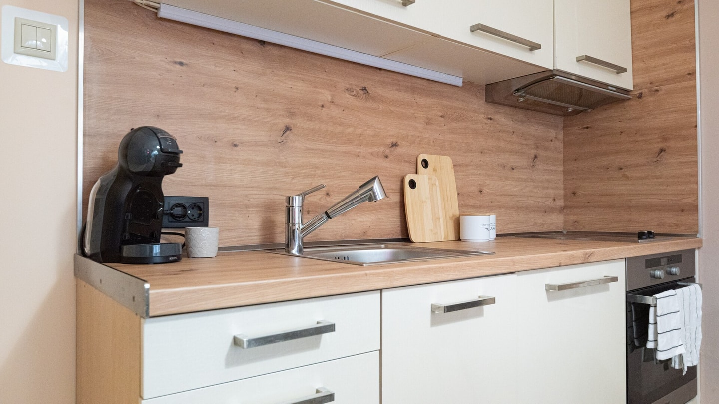 1-bed Apt in the heart of the city Free Parking 44 MT Homes Property Management