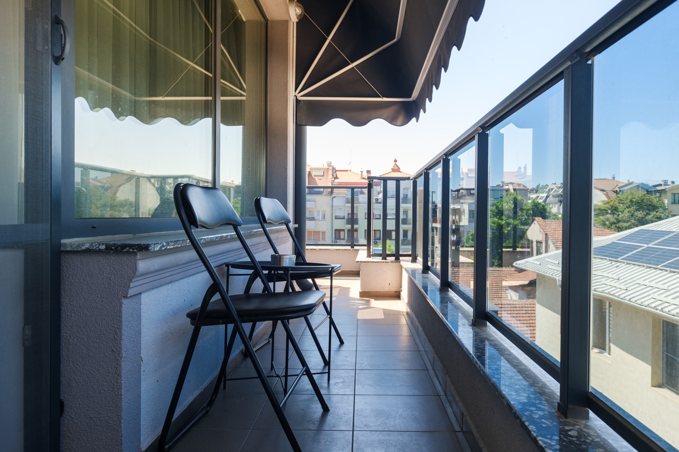 Apartments by the river 09 Free private parking 31 Апартаменти край реката