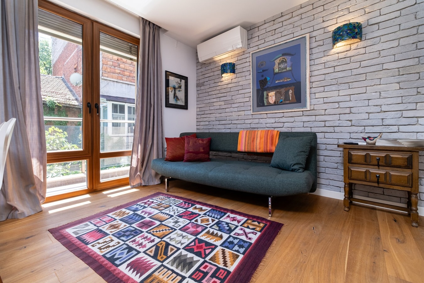 Central 1-bedroom Apartment 3 MT Homes Property Management