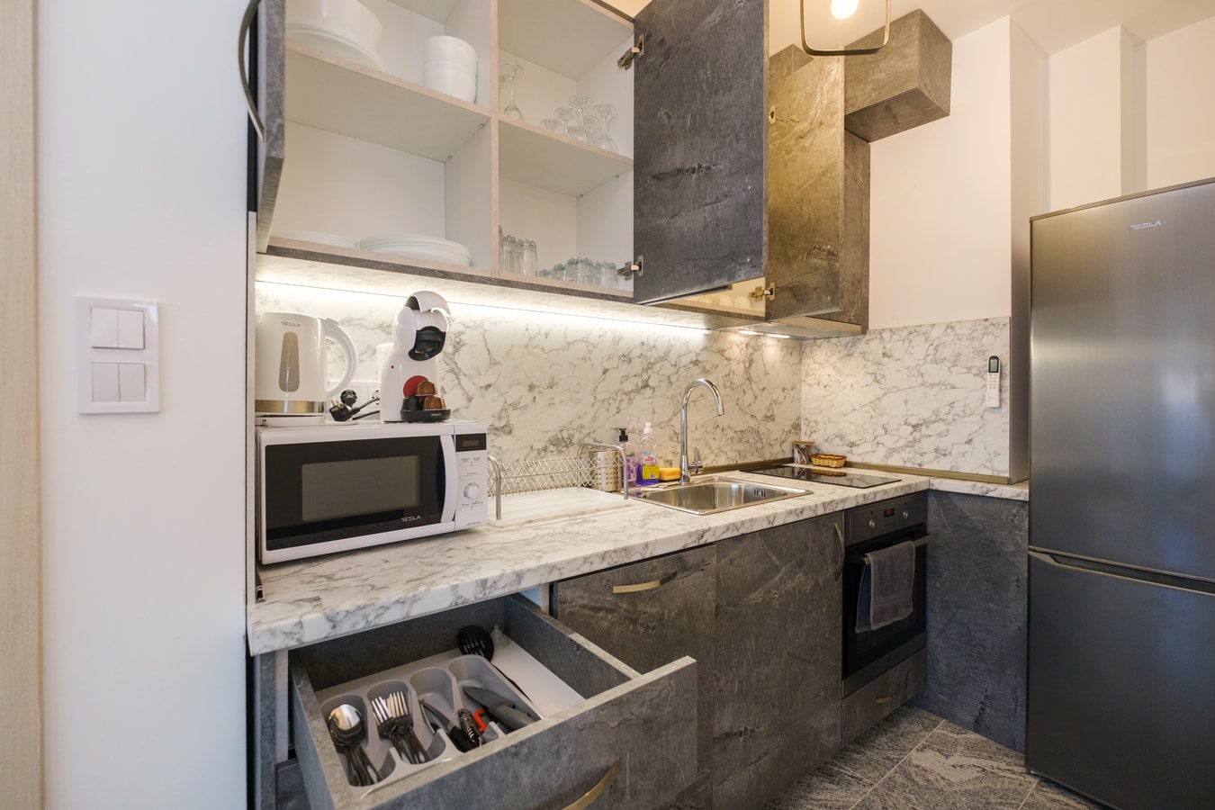 Apartments by the river 09 Free private parking 13 Апартаменти край реката