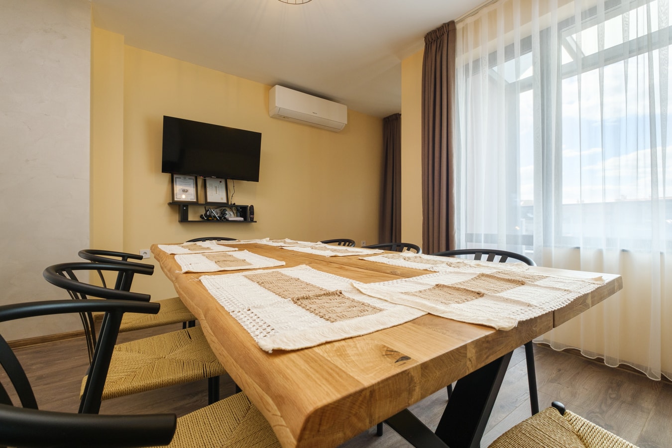 Apartments by the river 11 Free private parking 5 Апартаменти край реката