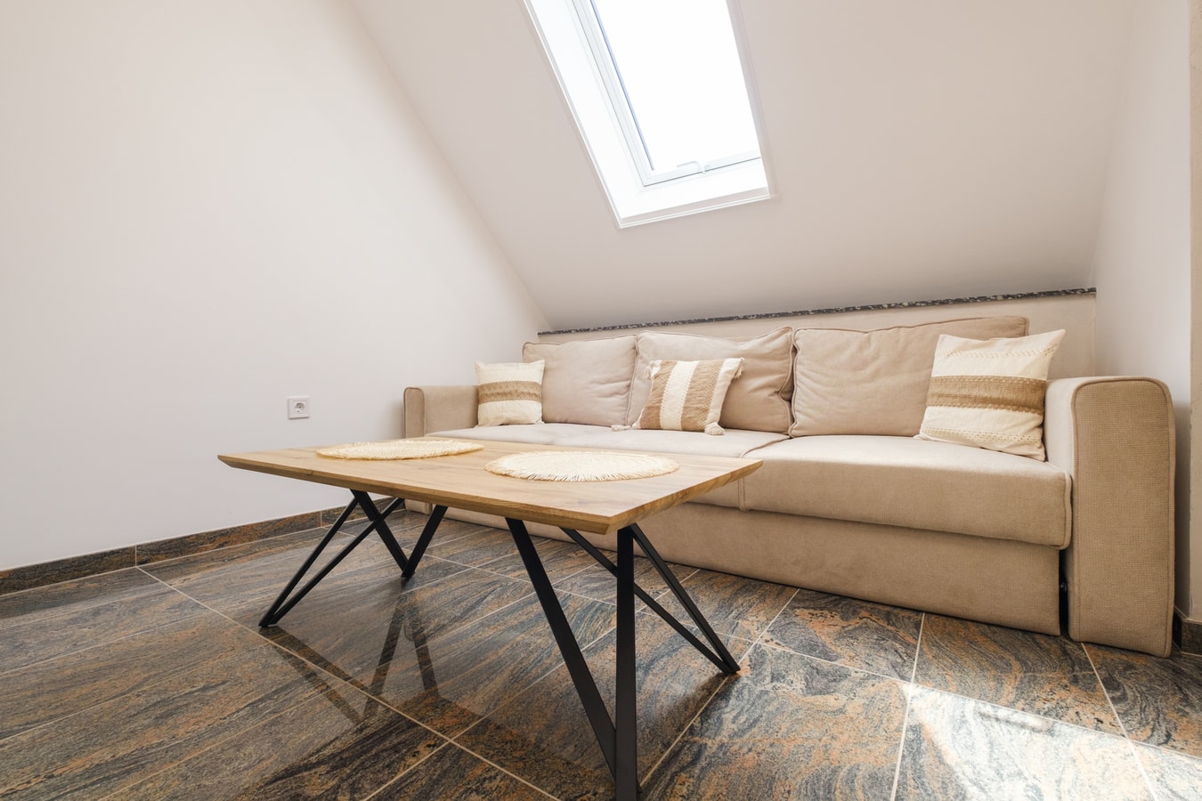 Apartments by the river 11 Free private parking 12 Апартаменти край реката