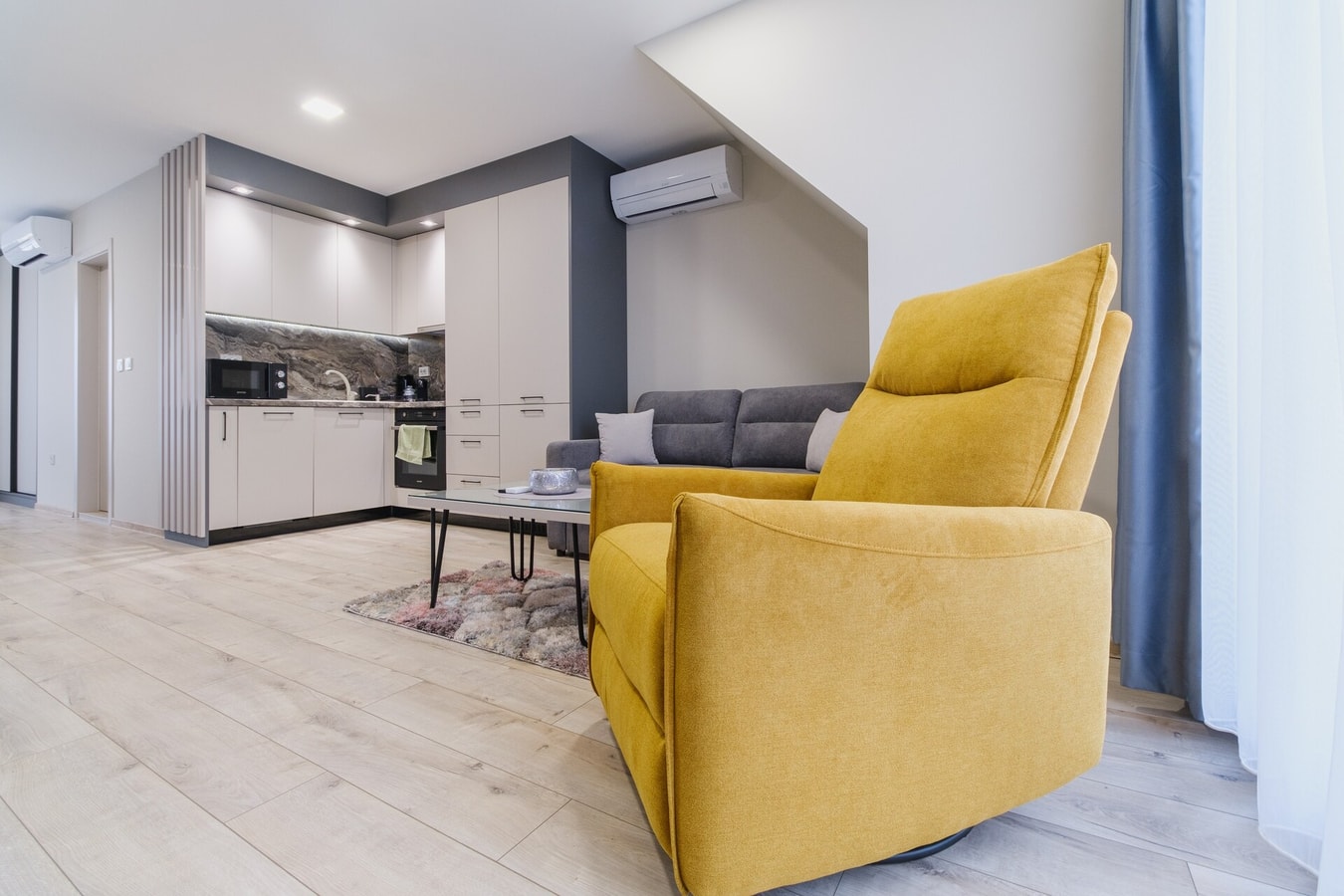 LDV 13 Residence 614 Free private parking 8 MT Homes Property Management