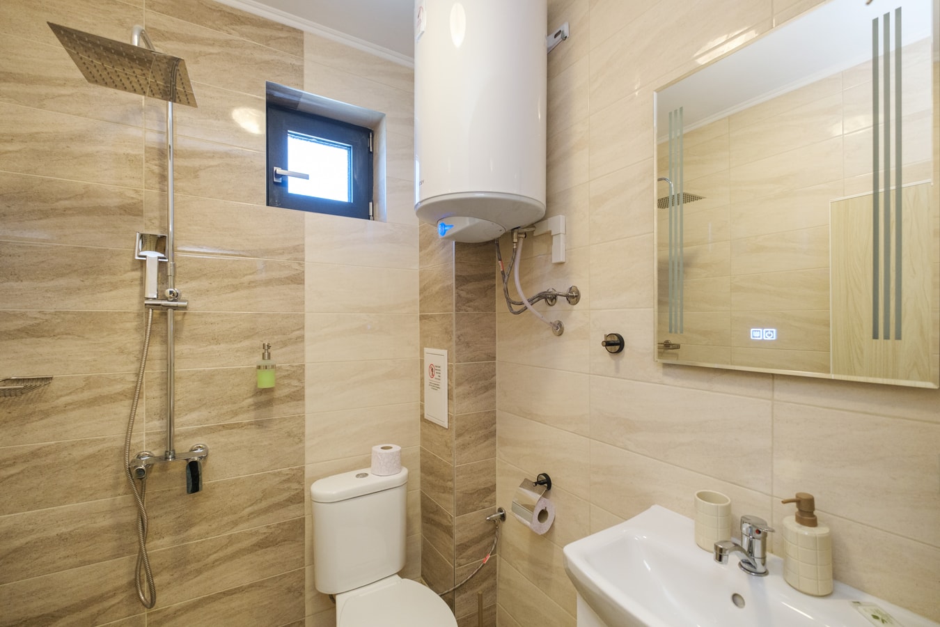 Apartments by the river 09 Free private parking 23 Апартаменти край реката