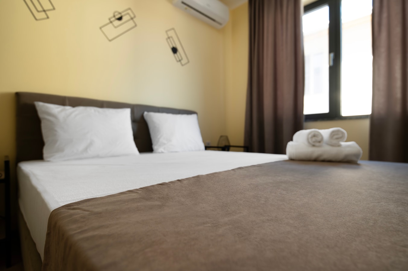 Apartments by the river 06 Free private parking 10 Апартаменти край реката