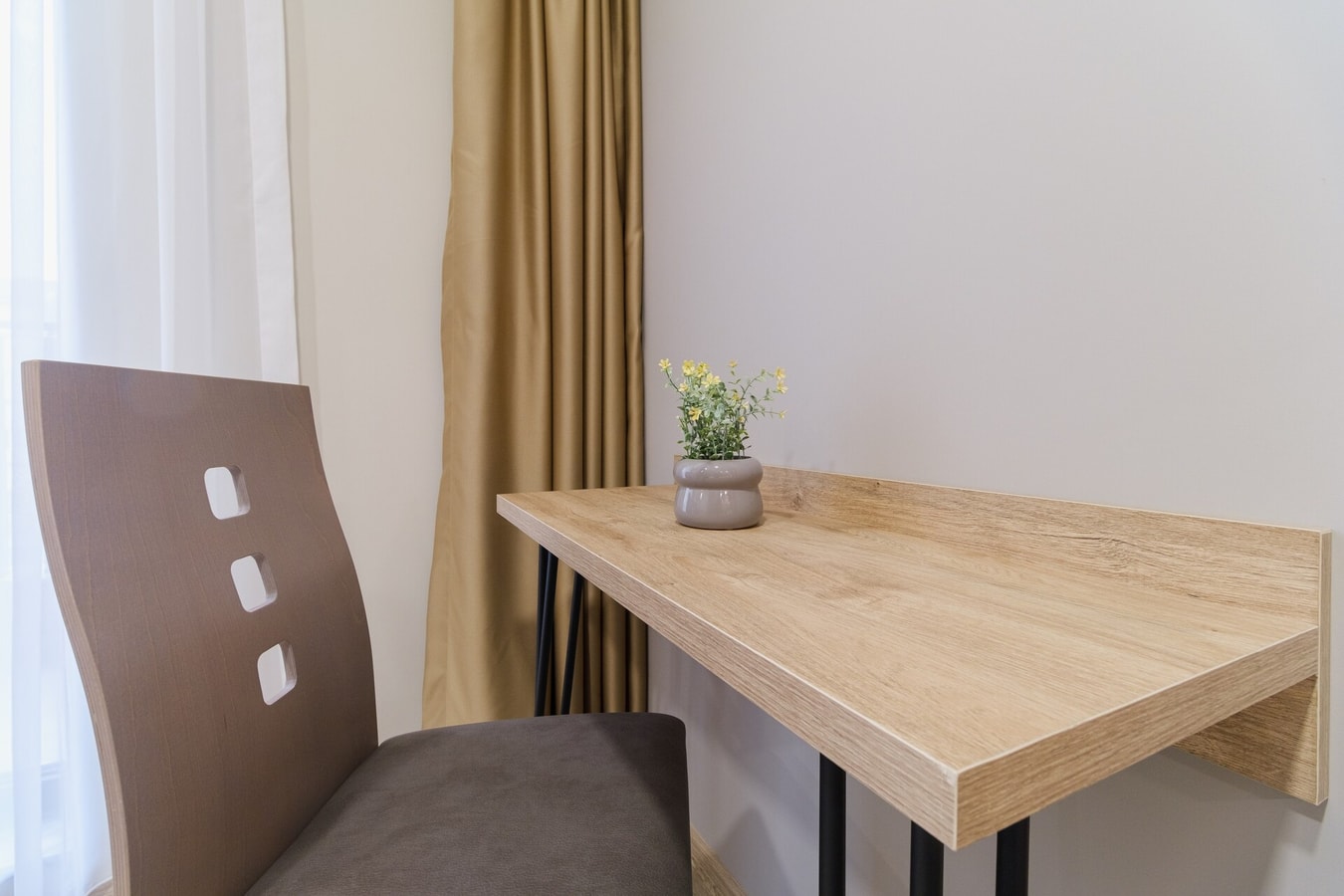 LDV 13 Residence 409 Free private parking 29 MT Homes Property Management