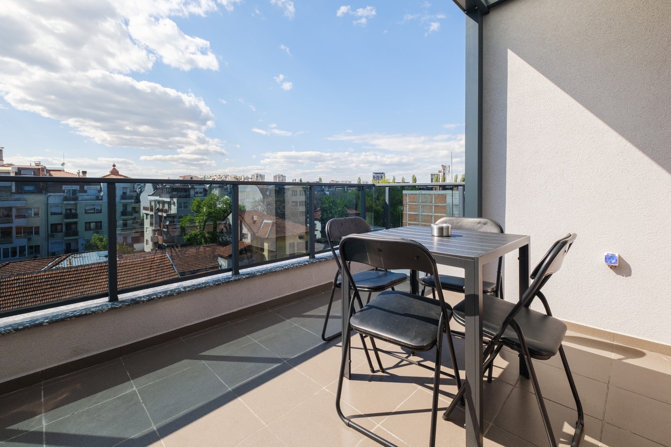 Apartments by the river 11 Free private parking 25 Апартаменти край реката