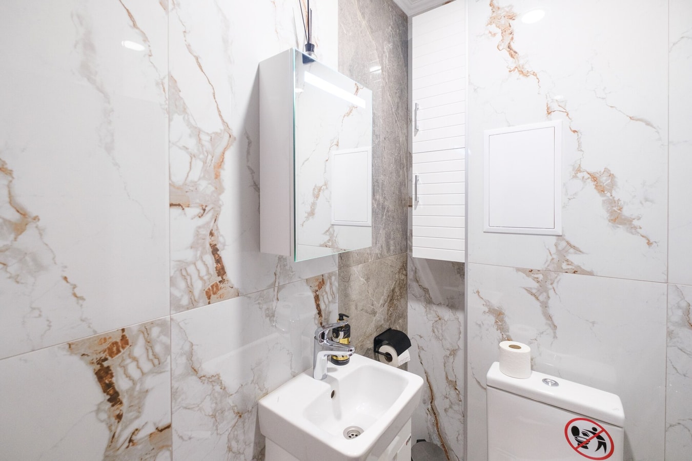 Sleek & Stylish 2-Bedroom Apartment 36 MT Homes Property Management