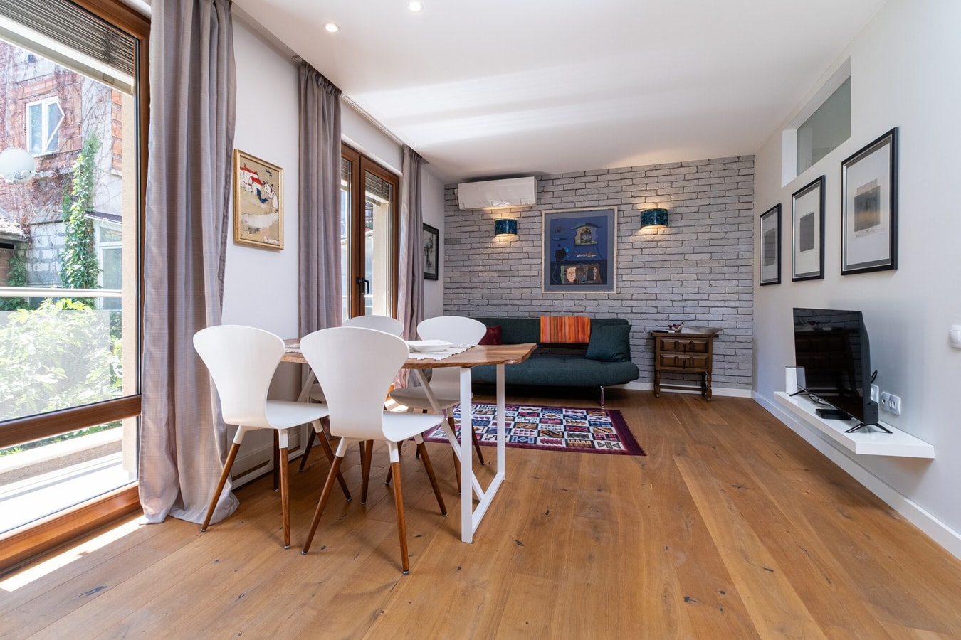 Central 1-bedroom Apartment 9 MT Homes Property Management
