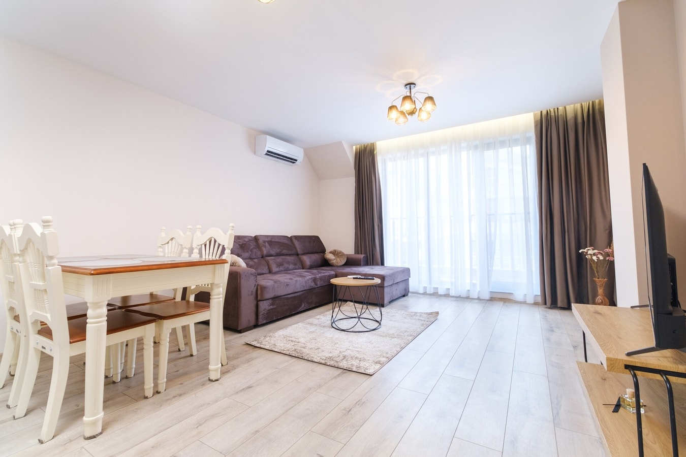 LDV 13 Residence 512 Free private parking 5 MT Homes Property Management