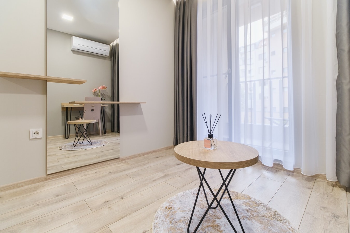 LDV 13 Residence 103 Free private parking 21 MT Homes Property Management