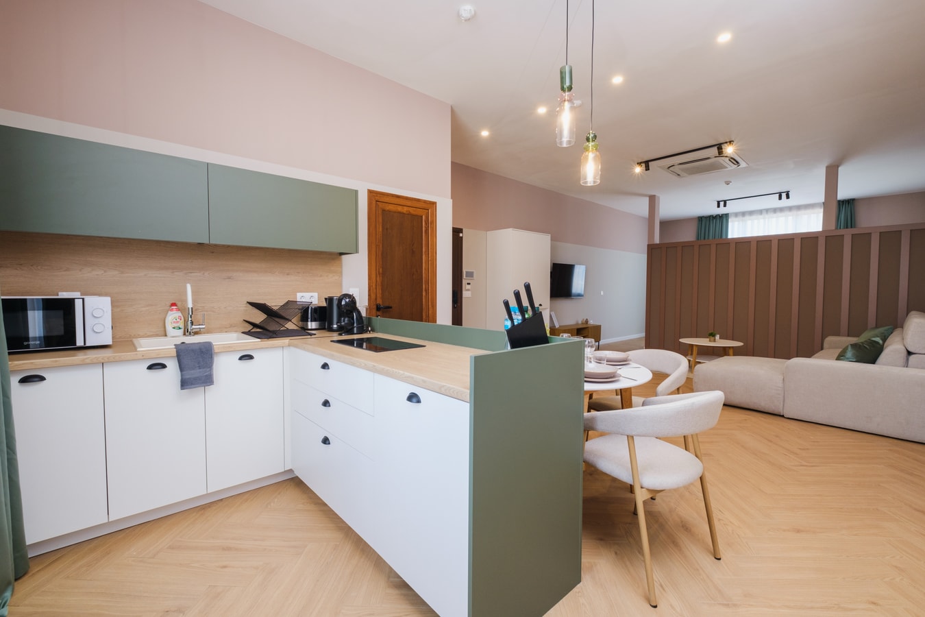 DEVET Boutique Apartments Studio Apt.4 6 MT Homes Property Management