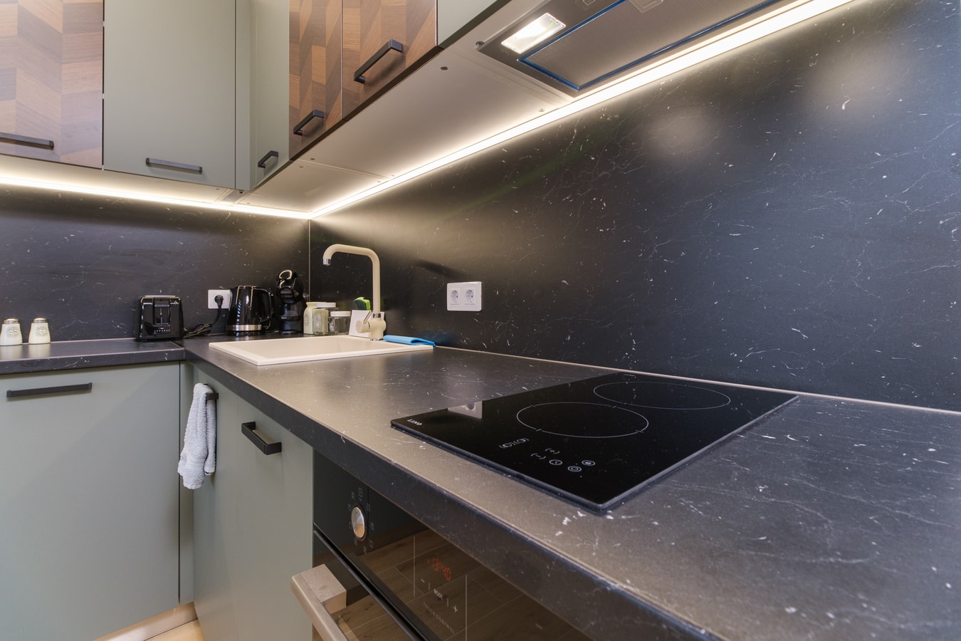 Modern 1-bed with Free Parking 7 MT Homes Property Management