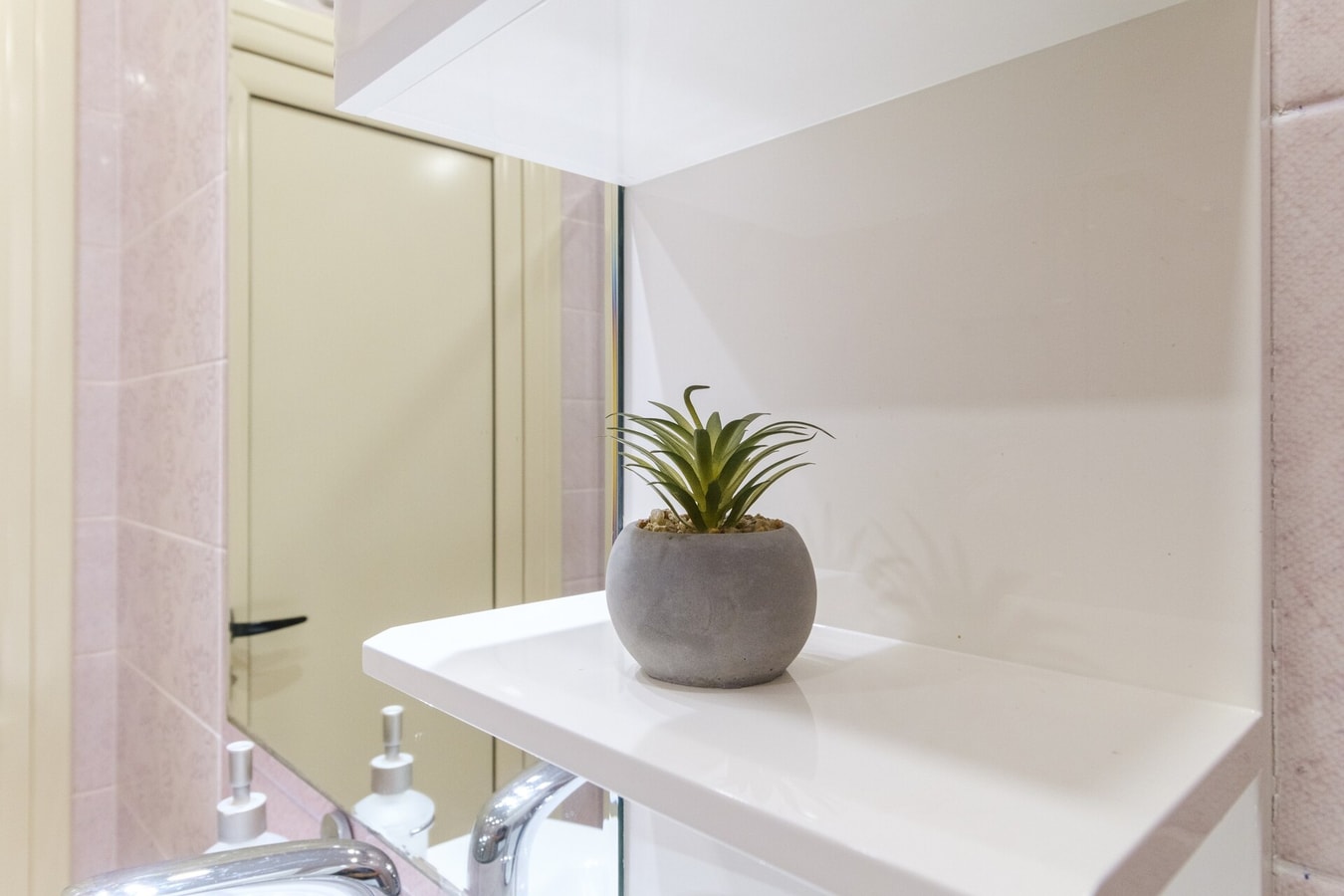 Riverside 2-Bedroom Apartment 35 MT Homes Property Management
