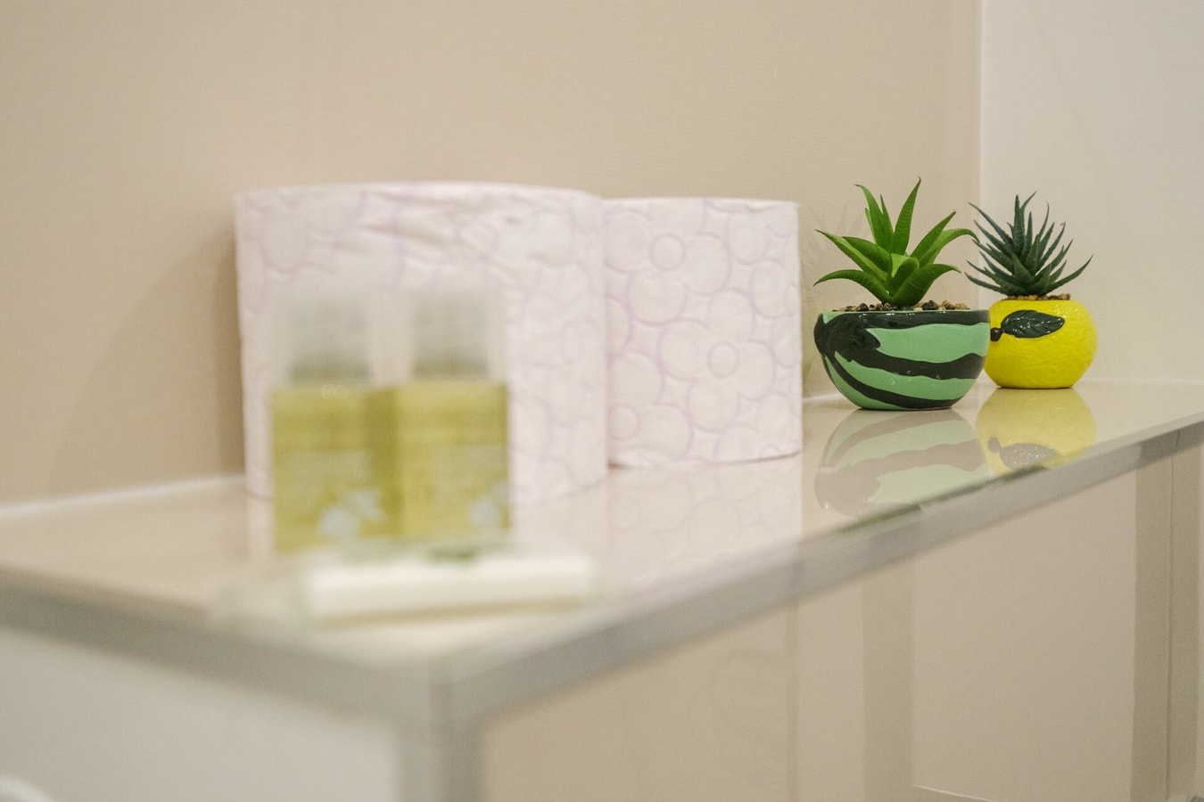 Modern 1-bed Apartment 28 MT Homes Property Management