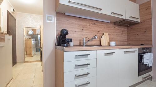 1-bed Apt in the heart of the city Free Parking 40 MT Homes Property Management