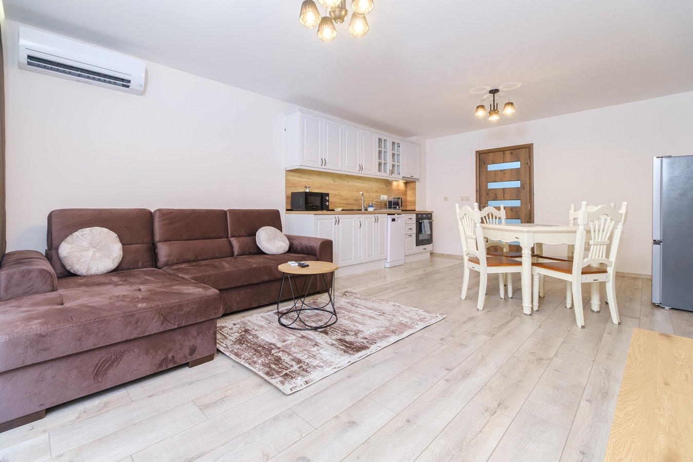 LDV 13 Residence 204 Free private parking 1 MT Homes Property Management