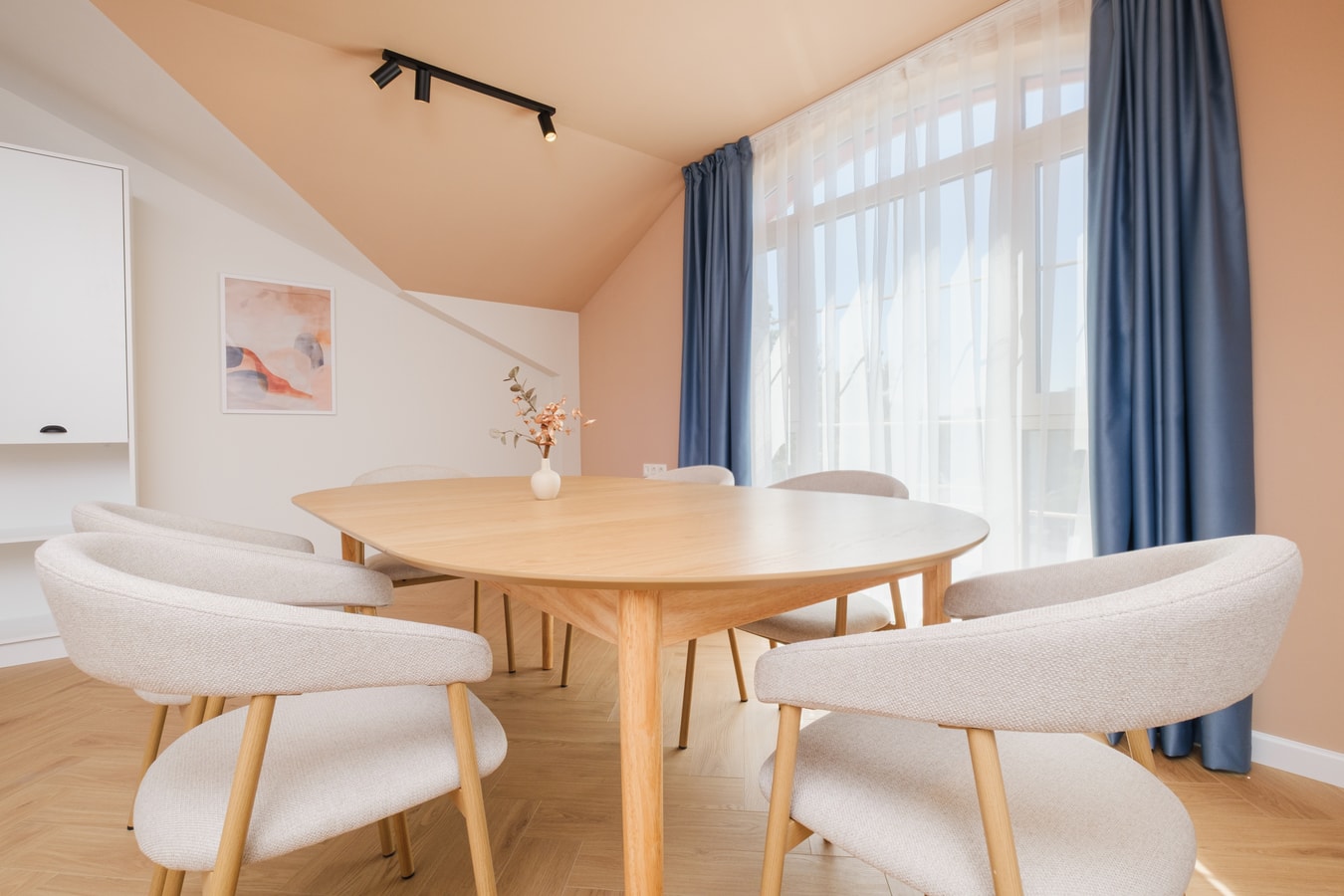 DEVET Boutique Apartments 1-Bedroom Apt.9 8 MT Homes Property Management