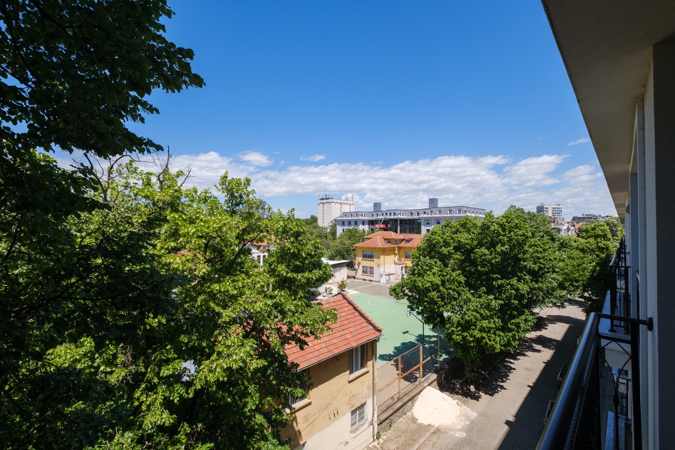 GMD 1-bedroom Apartment Free Parking 19 MT Homes Property Management