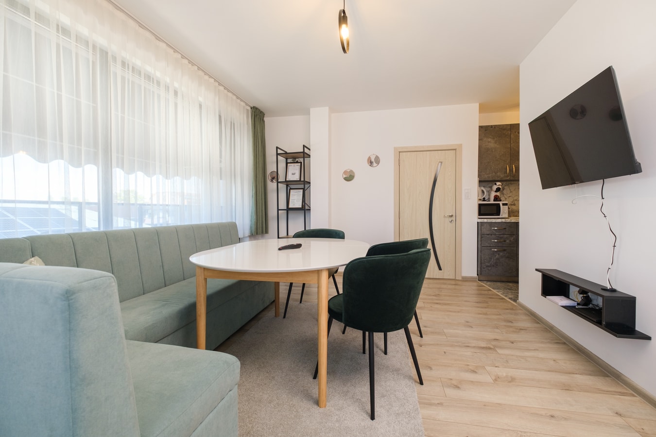 Apartments by the river 09 Free private parking 7 Апартаменти край реката