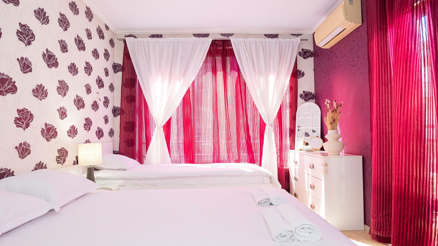 1-bed Apt in the heart of the city Free Parking 16 MT Homes Property Management