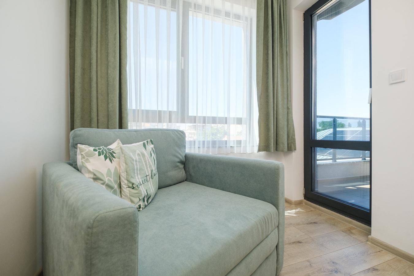 Apartments by the river 09 Free private parking 15 Апартаменти край реката