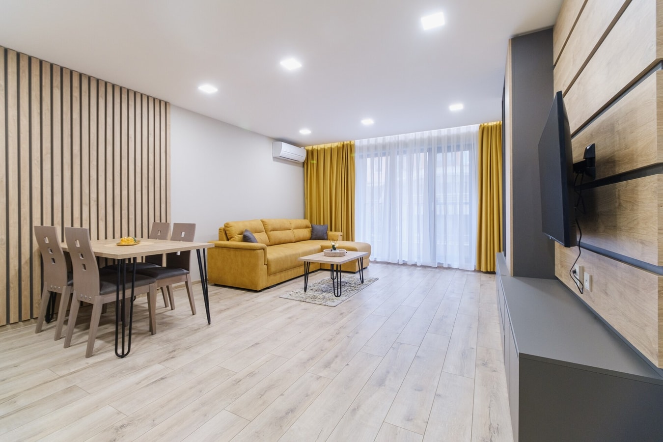 LDV 13 Residence 308 Free private parking 2 MT Homes Property Management