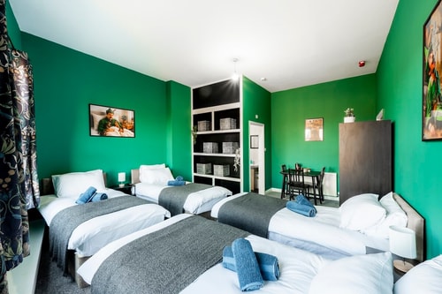 Upper Floor - Room 4