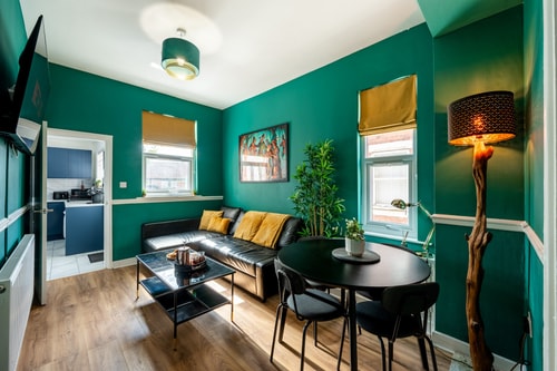 Spacious Apartment near to City Centre